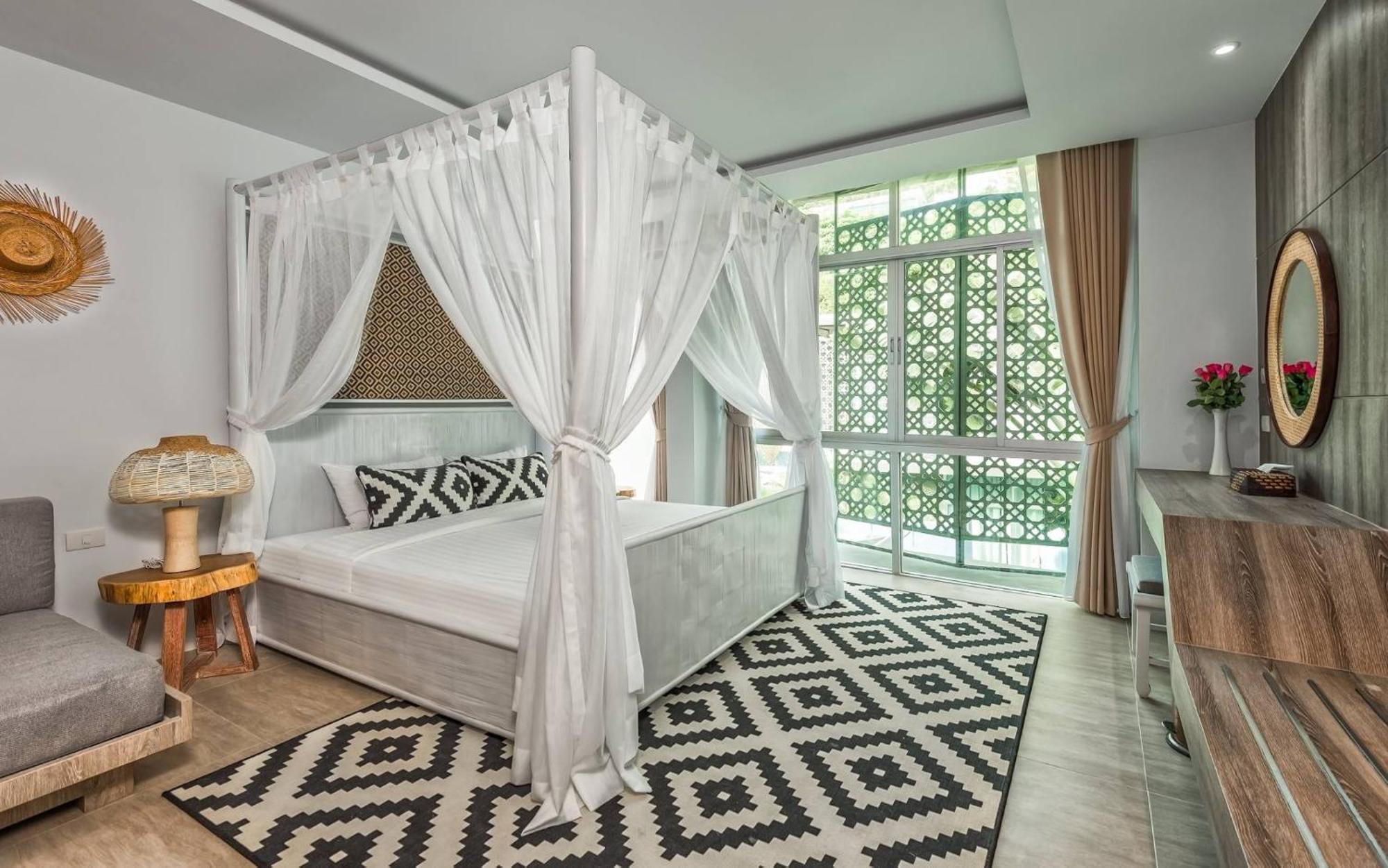 Villa Sonata Phuket Csalong Kültér fotó